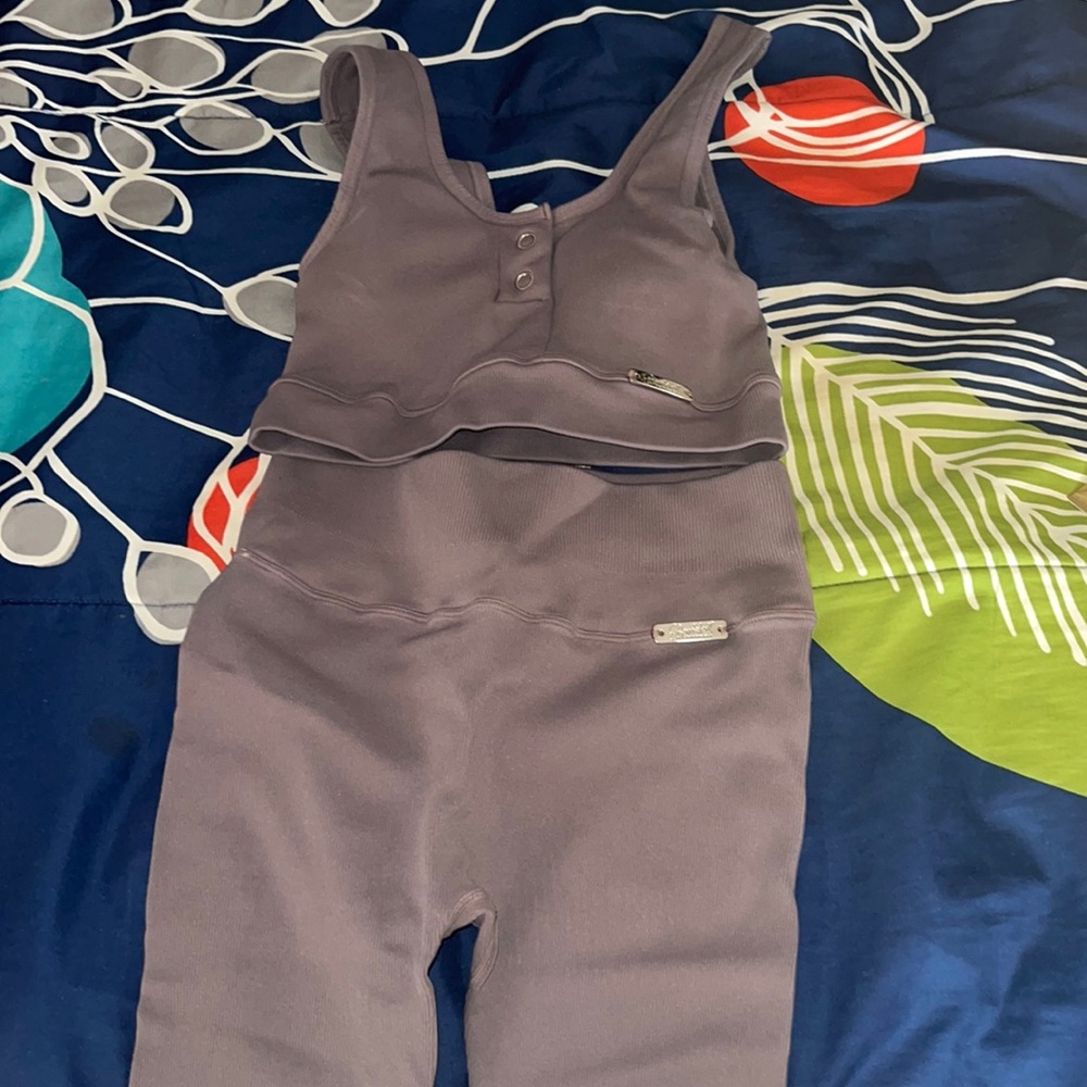 Bombshell set worn once. Will sell separately